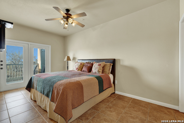 Image 11 of 47 For 1247 Gruene  # 203