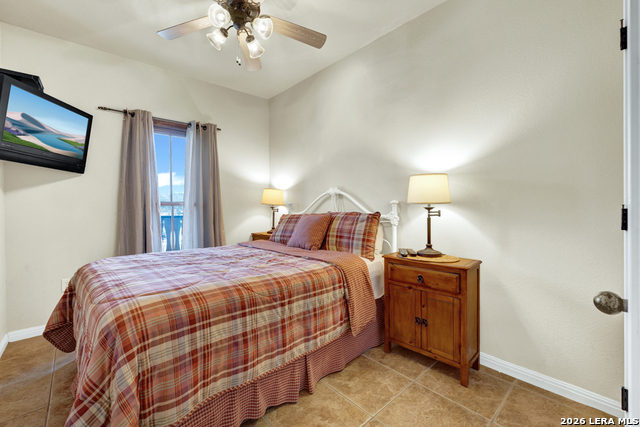 Image 16 of 47 For 1247 Gruene  # 203