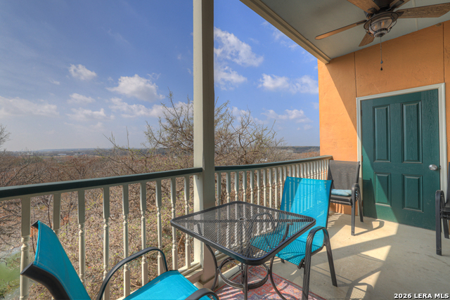 Image 21 of 47 For 1247 Gruene  # 203