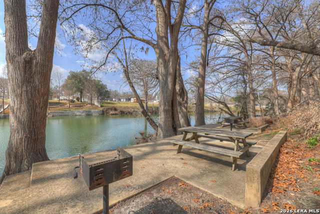 Image 34 of 47 For 1247 Gruene  # 203