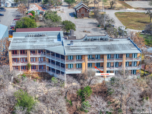 Image 44 of 47 For 1247 Gruene  # 203