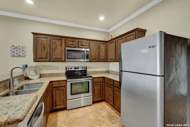 Image 6 of 47 For 1247 Gruene  # 203