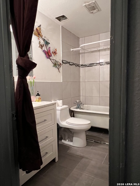 Image 3 of 14 For 2450 Jesusita