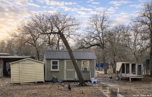 Image 5 of 12 For 306 Flores Oaks