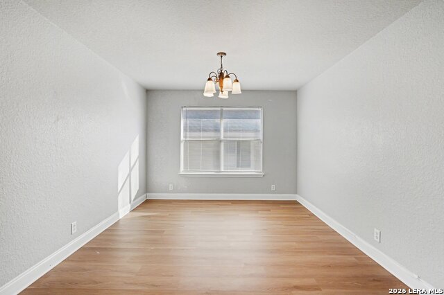 Image 10 of 37 For 7119 Capricorn Way