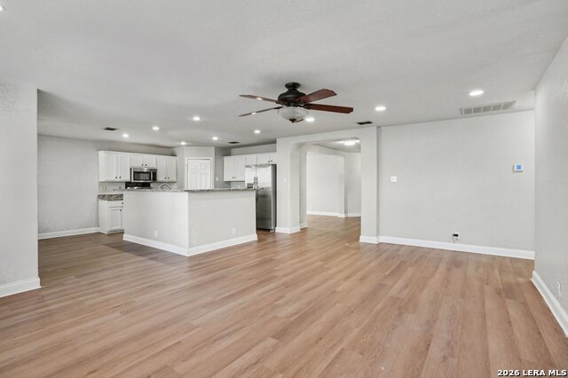 Image 12 of 37 For 7119 Capricorn Way