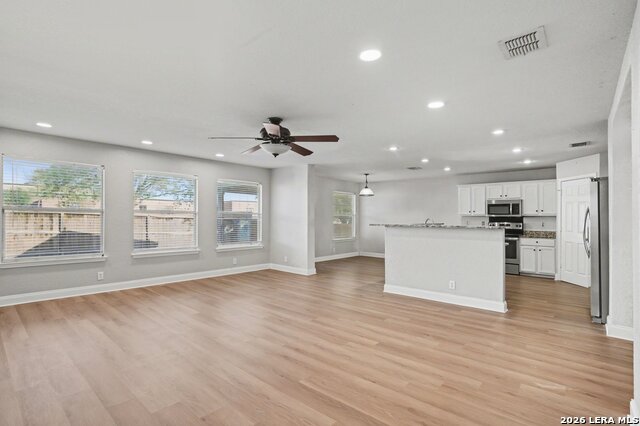 Image 13 of 37 For 7119 Capricorn Way