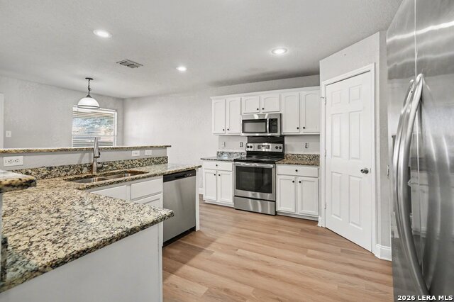 Image 14 of 37 For 7119 Capricorn Way