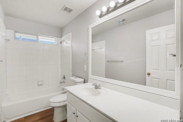 Image 34 of 37 For 7119 Capricorn Way