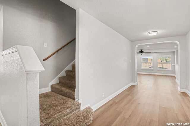 Image 7 of 37 For 7119 Capricorn Way