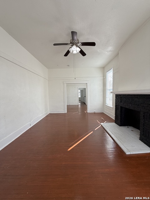 Image 3 of 5 For 420 Magnolia W 1