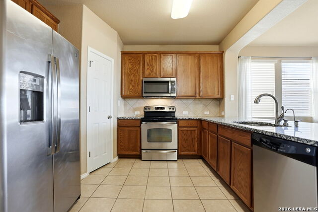 Image 15 of 40 For 2930 Sunday Song