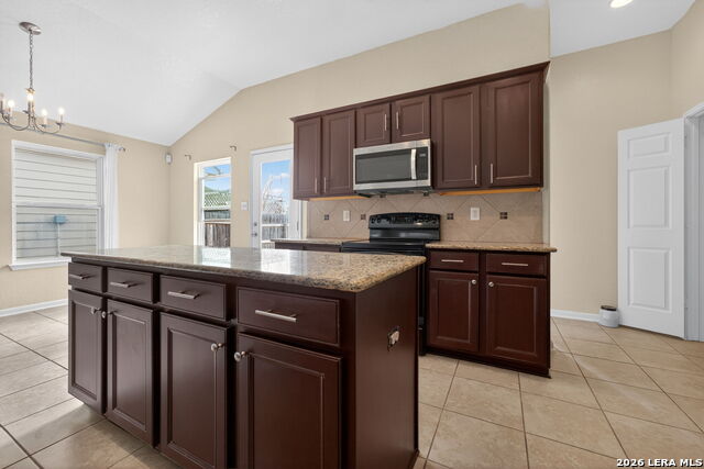 Image 16 of 50 For 5310 Gemsbuck Chase