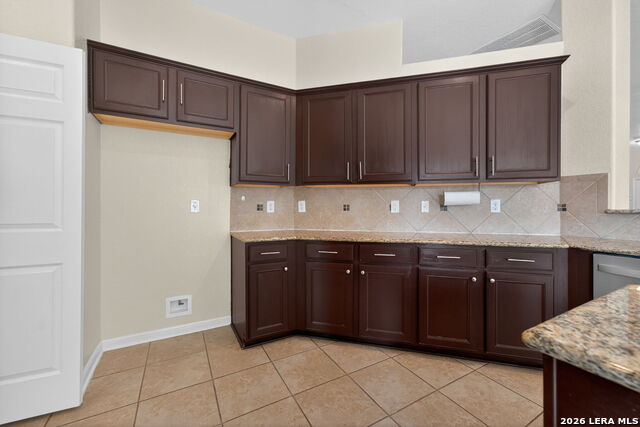 Image 20 of 50 For 5310 Gemsbuck Chase