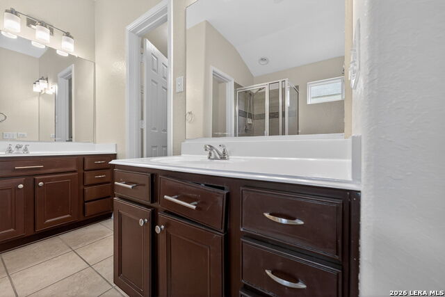 Image 25 of 50 For 5310 Gemsbuck Chase