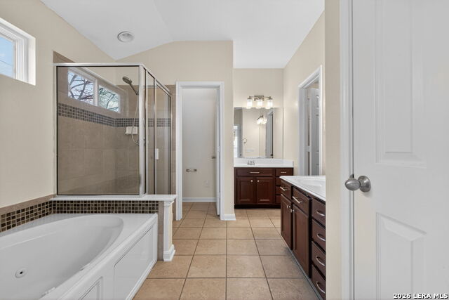 Image 27 of 50 For 5310 Gemsbuck Chase