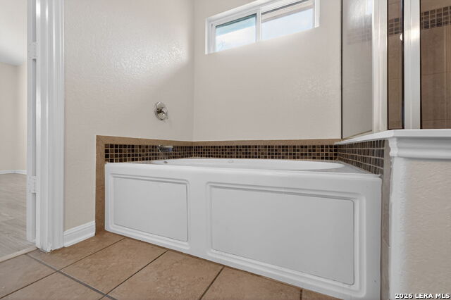 Image 28 of 50 For 5310 Gemsbuck Chase