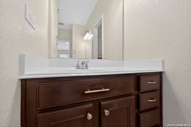 Image 31 of 50 For 5310 Gemsbuck Chase