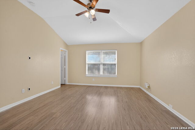 Image 40 of 50 For 5310 Gemsbuck Chase