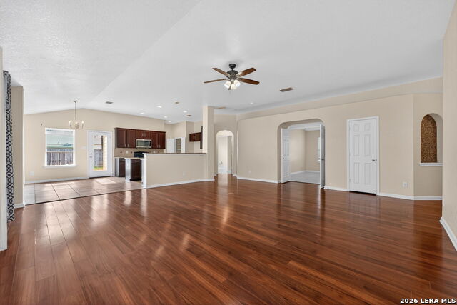 Image 8 of 50 For 5310 Gemsbuck Chase