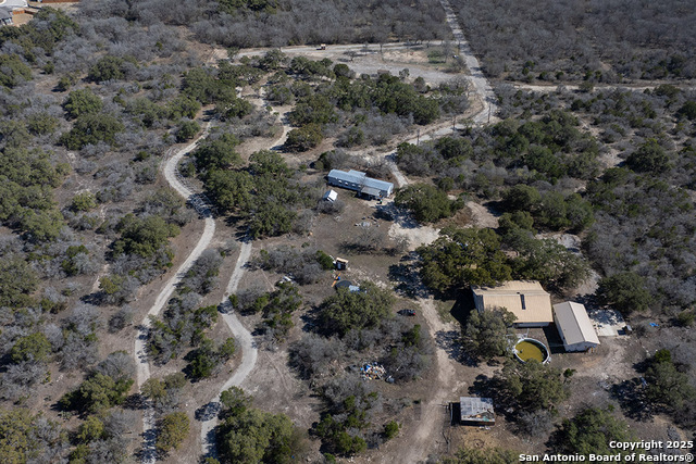 Listing photo id 14 for 1475 Grosenbacher