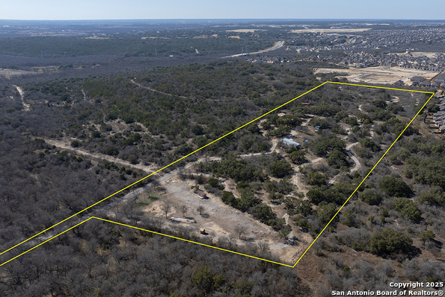Listing photo id 0 for 1475 Grosenbacher