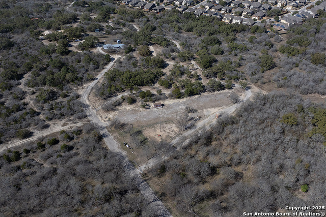 Listing photo id 18 for 1475 Grosenbacher