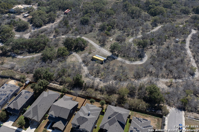 Listing photo id 24 for 1475 Grosenbacher