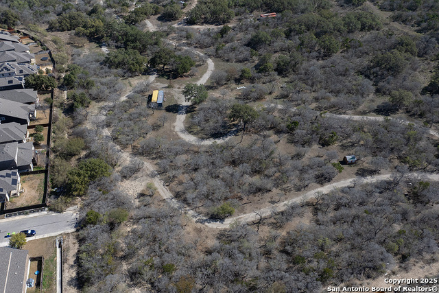 Listing photo id 25 for 1475 Grosenbacher