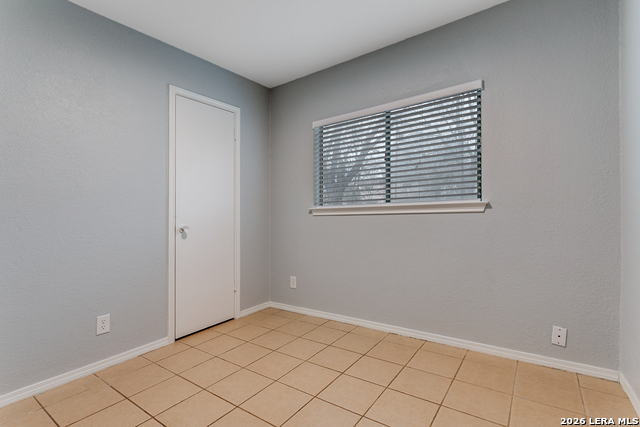 Image 18 of 24 For 6318 Les Harrison