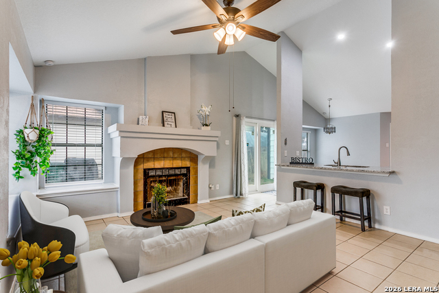 Image 4 of 24 For 6318 Les Harrison