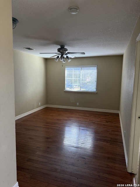 Image 12 of 16 For 21303 Encino Caliza