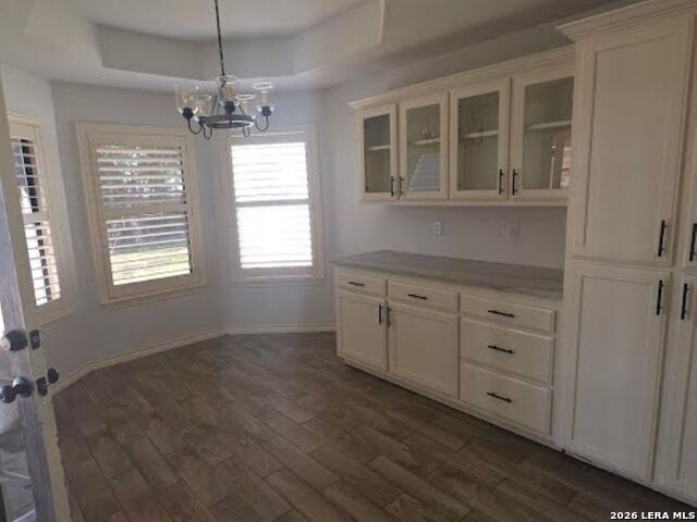 Image 11 of 21 For 764 Vista Pkwy