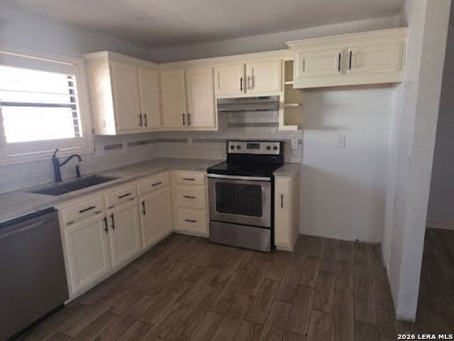 Image 12 of 21 For 764 Vista Pkwy