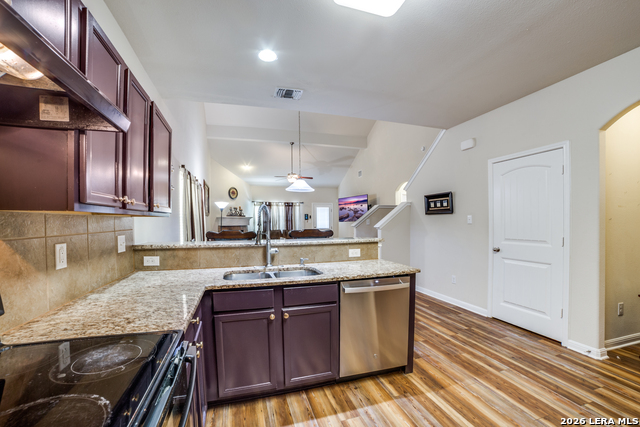 Image 5 of 31 For 437 Stonebrook