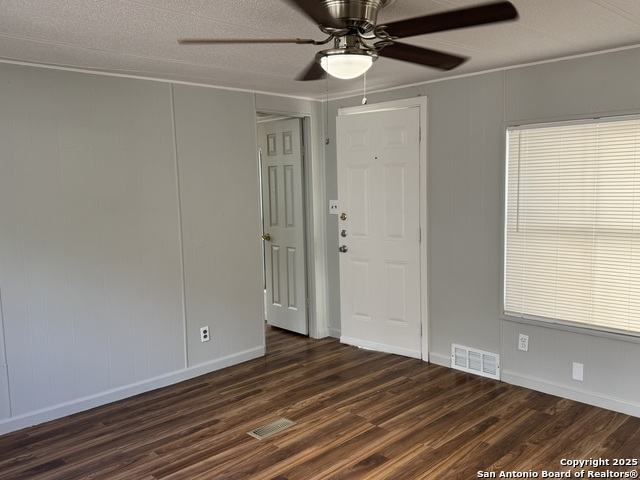 Image 3 of 19 For 8415 Braewick