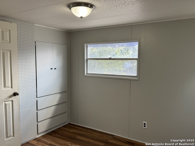 Image 4 of 19 For 8415 Braewick