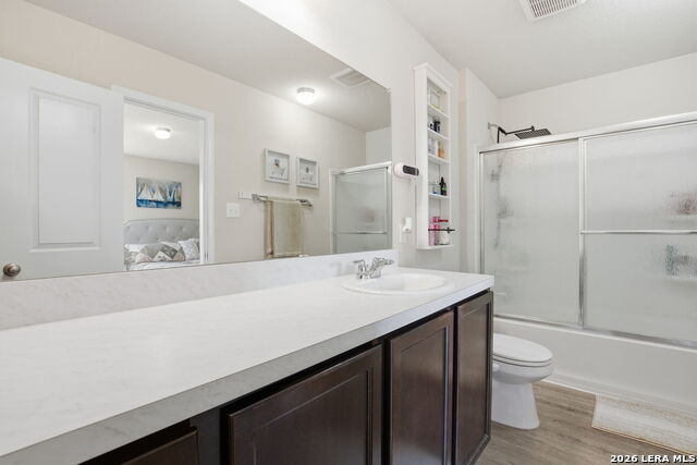 Listing photo id 15 for 449 Moonvine Way