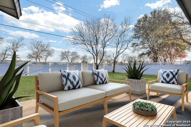 Image 35 of 39 For 4242 Bayliss St