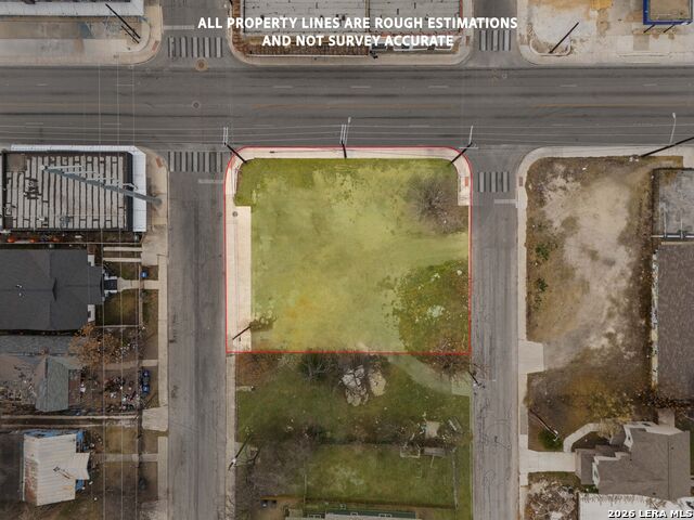 Image 2 of 9 For 802 New Braunfels #1 N