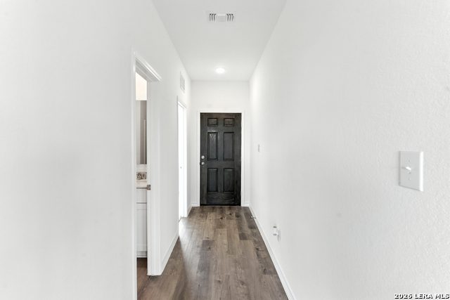 Image 2 of 31 For 5159 Bay Breeze