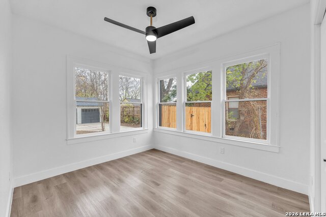 Image 15 of 23 For 2007 Magnolia Ave W