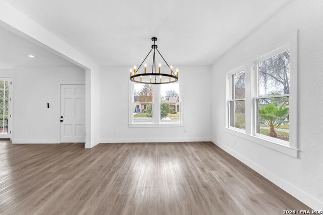 Image 7 of 23 For 2007 Magnolia Ave W