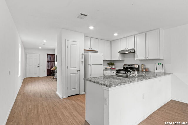 Image 3 of 21 For 4530 Glades Way