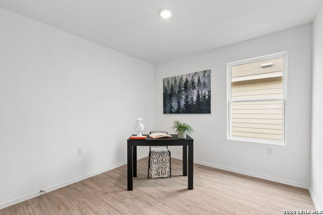 Image 7 of 21 For 4530 Glades Way