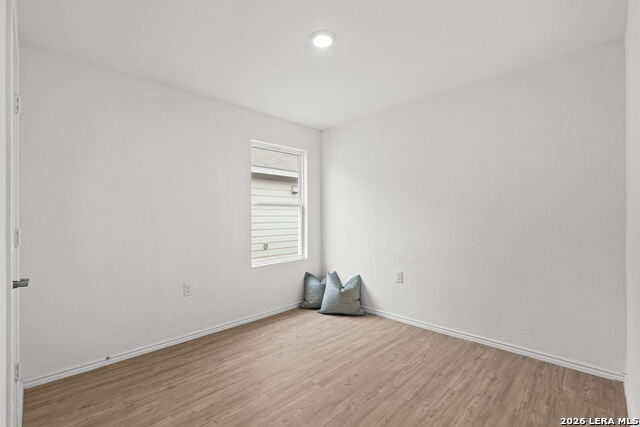 Image 8 of 21 For 4530 Glades Way