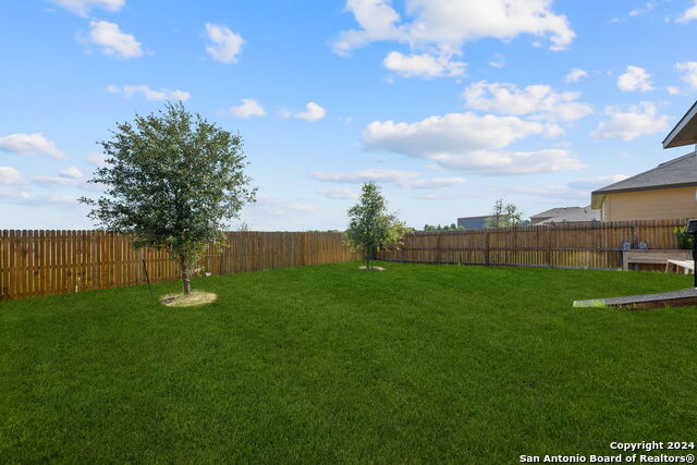 Image 25 of 28 For 3727 Prairie Pond