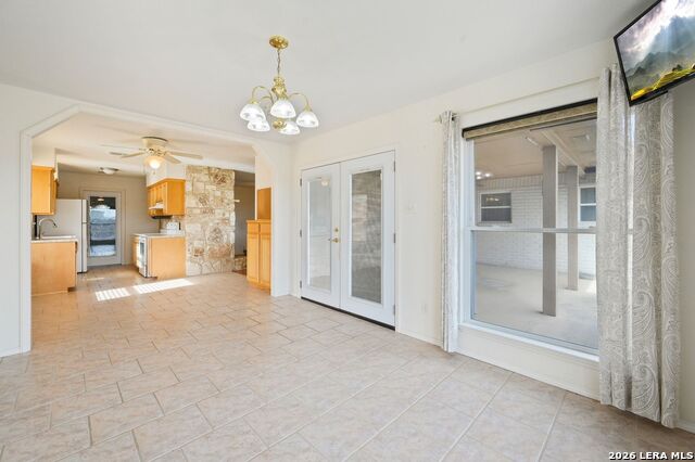 Image 14 of 31 For 162 Oakside  