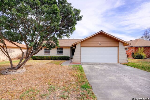 Image 2 of 31 For 162 Oakside  