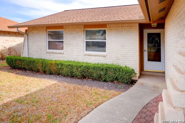 Image 3 of 31 For 162 Oakside  